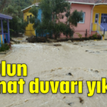 Okulun istinat duvarı yıkıldı