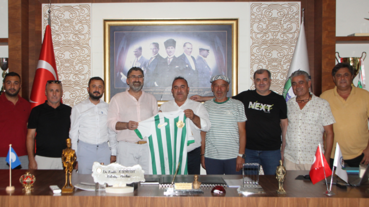 Serikspor yönetimi ziyaret turuna çıktı