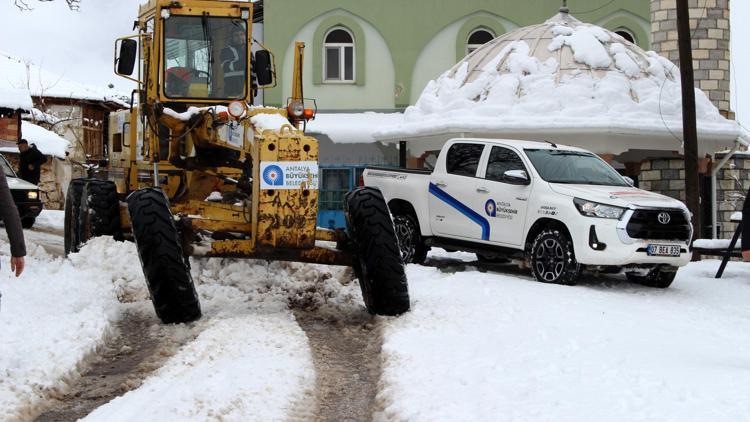 Elmalı ve Alanya’da yollar açılıyor