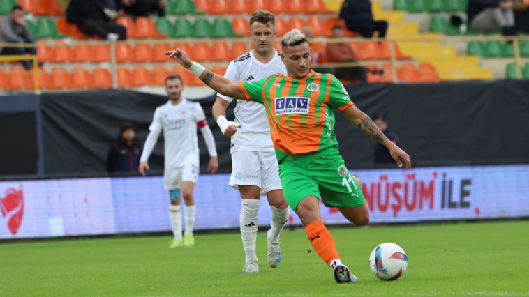 Alanyaspor kupada tur atladı