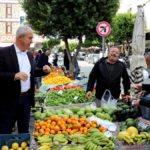 Başkan Özçelik esnafın taleplerini not aldı