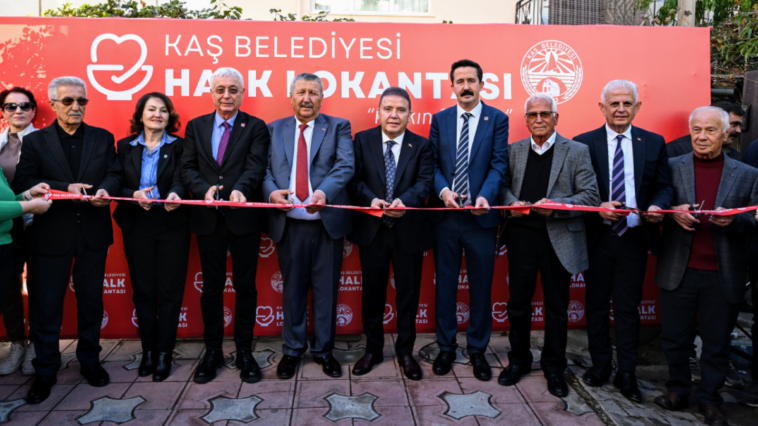 Böcek 'Kaş Center Projesi'ni paylaştı