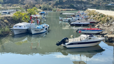 Gazipaşa'da balıkçı tekneleri batma riski yaşıyor