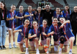 Kepez Belediyespor basketbolda yenilgisiz şampiyon oldu