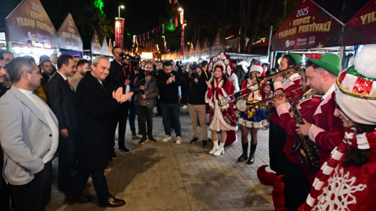 Kocagöz festival çarşısında esnafla buluştu