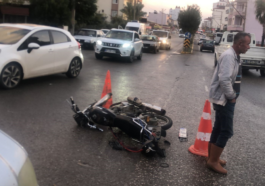 Serik'te otomobil ile motosiklet çarpıştı: 2 yaralı