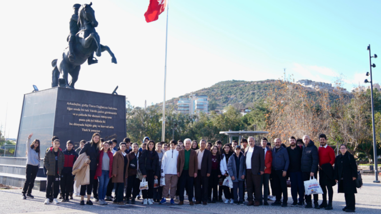 Finike'de Geyikçi Hataylı öğrencileri ağırladı