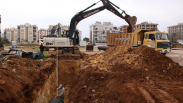 Kepez'den Baraj ve Göksu'da drenaj çalışması