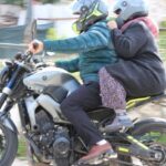 Özdere çiftinin motosiklet tutkusu görenleri şaşırtıyor