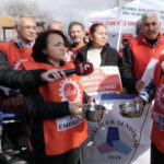Emeklilerden tencereli eylem