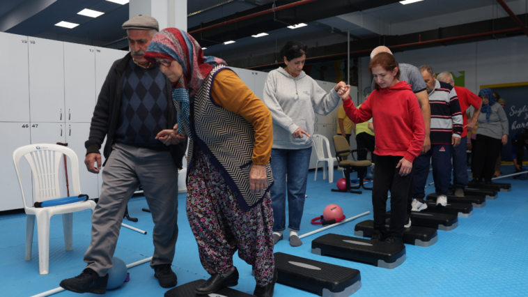 Antalya'da parkinson hastalarına ücretsiz egzersiz programı