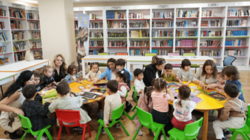 Konyaaltı Kütüphanesi minikleri ağırladı