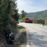 Manavgat'ta kamyonla çarpışan motosikletin sürücüsü yaralandı