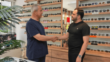 Özçelik: Alanya'yı esnafla birlikte yönetiyor, birlikte güzelleştiriyoruz